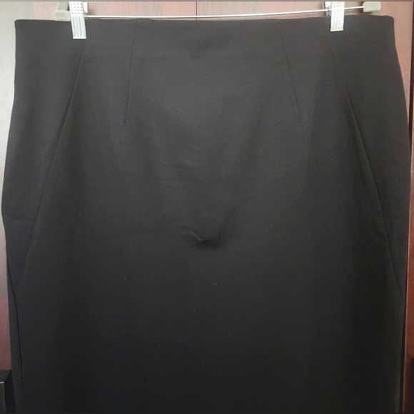Lane Bryant Chic Black Pencil Skirt - Picture 3 of 5